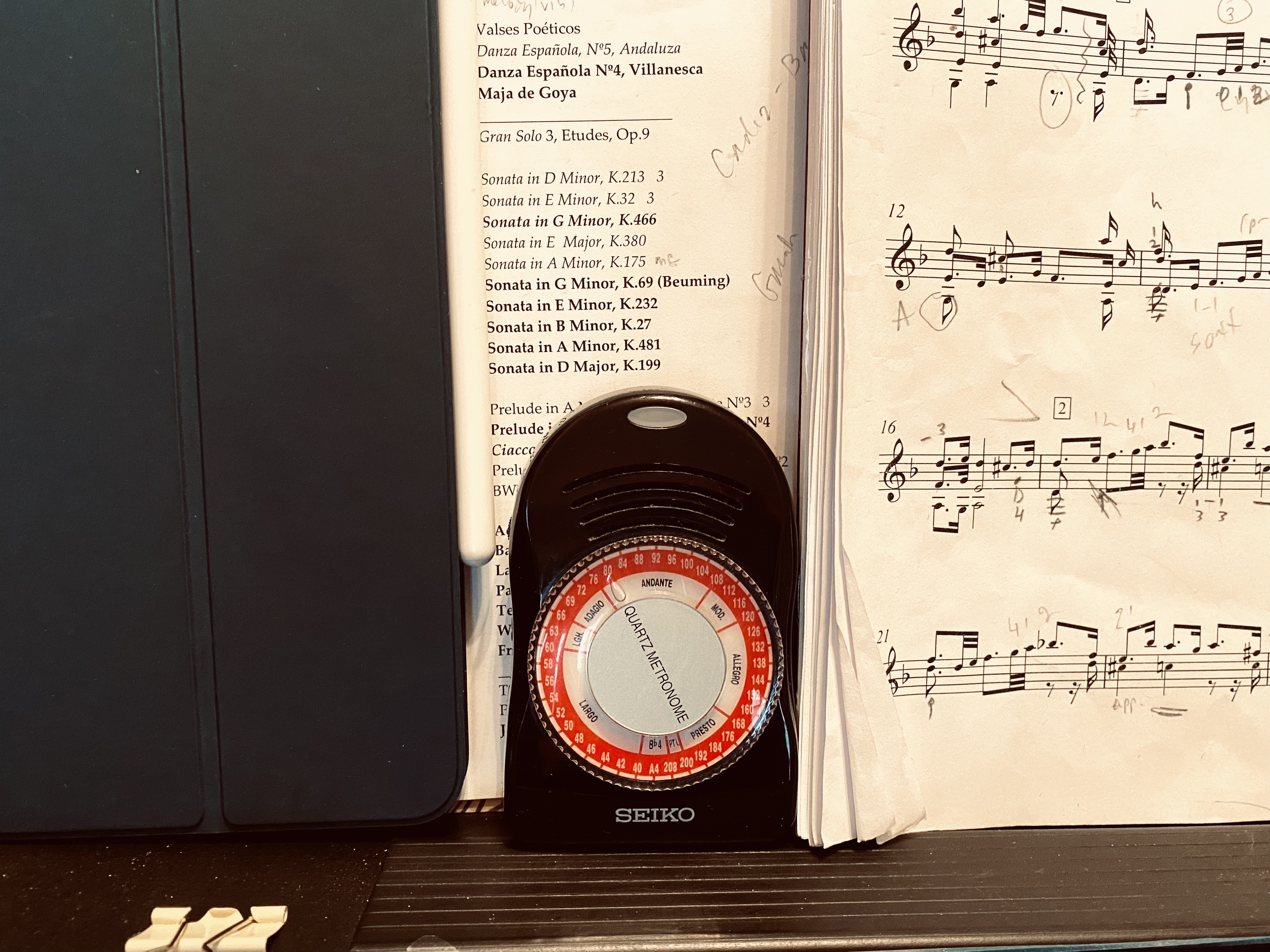 Metronome Example Seven Ways to Use a Metronome for Better Practice – Six String Journal